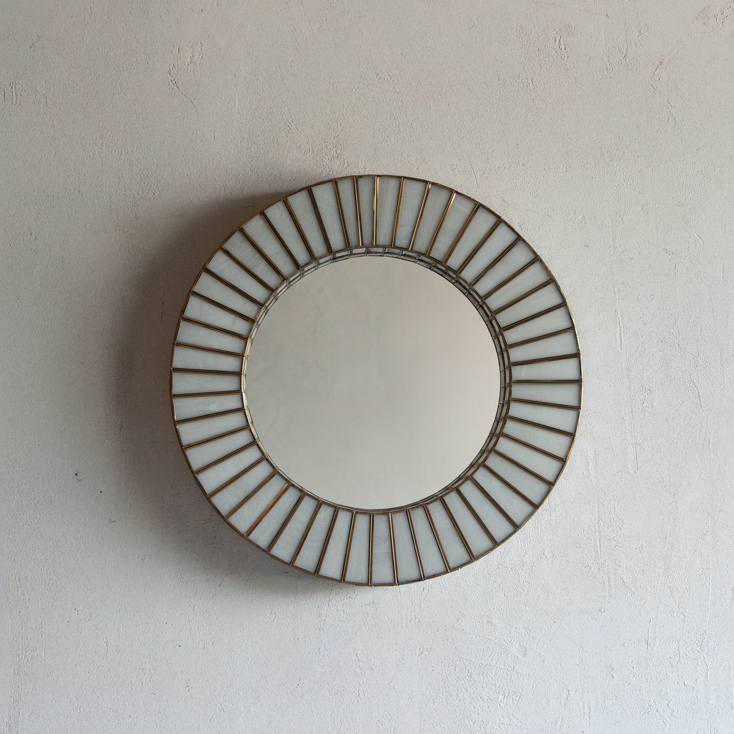 Viola Round Wall Lamp Mirror